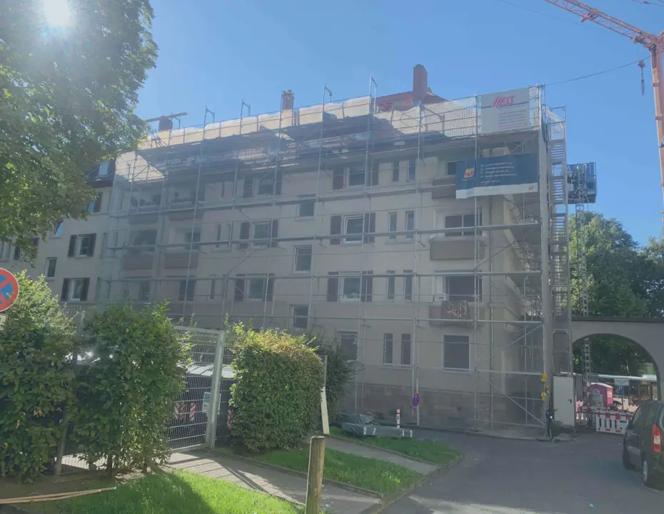 DENKMALSCHUTZGERECHTE DACHSANIERUNG LANDGRAF-GEORG-STRASSE 142, DARMSTADT